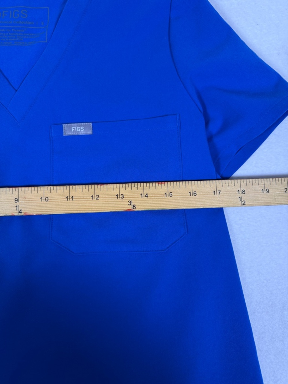 FIGS Women’s Catarina One Pocket Scrub Top Royal Blue Size Small - Picture 5 of 6